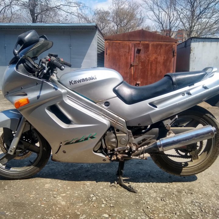 Kawasaki ZZR250