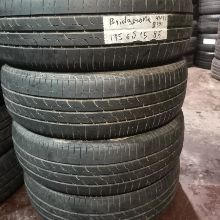 Комплект Bridgestone 175 65 R15 e/2dgb