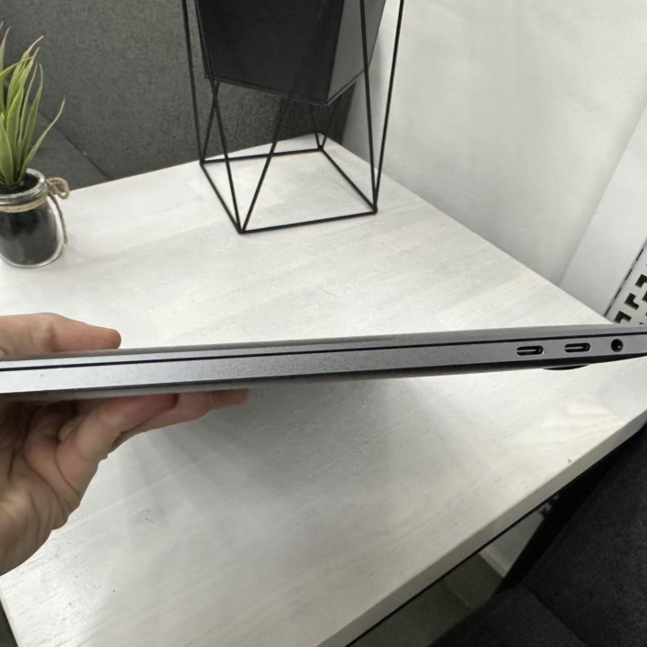 MacBook pro 13 2019