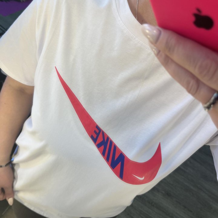 Футболка Nike белая