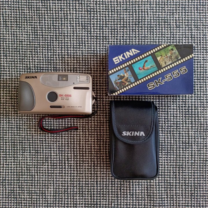 Винтажный пленочный фотоаппарат Skina SK-555