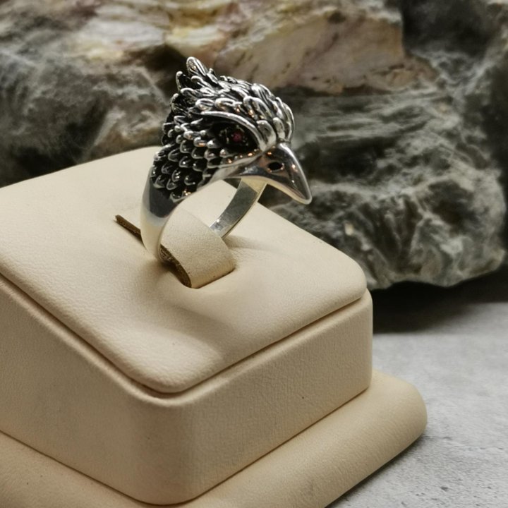 Серебряное кольцо птица