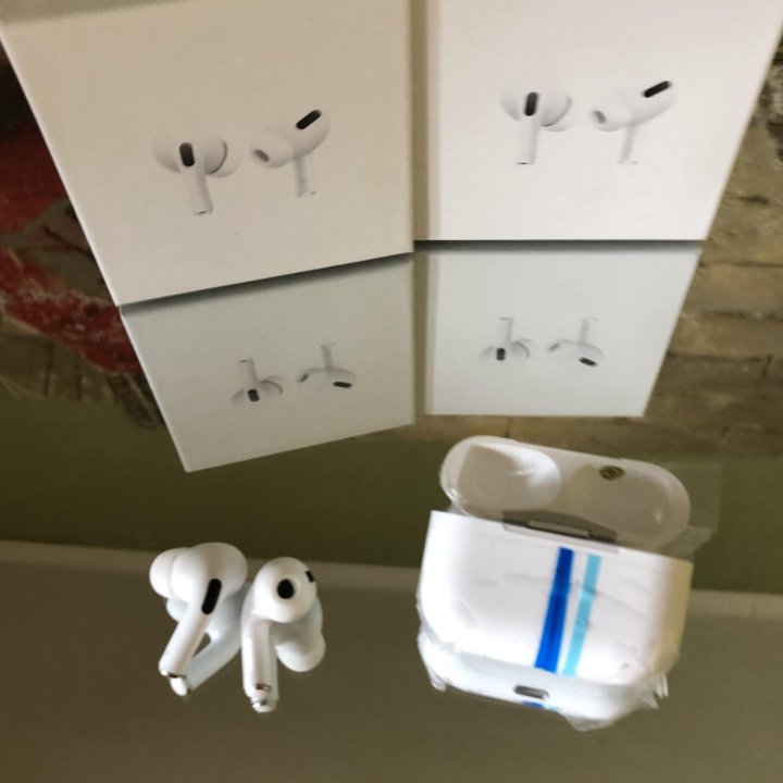 Беспроводные с амбушюрами AirPods Pro 3