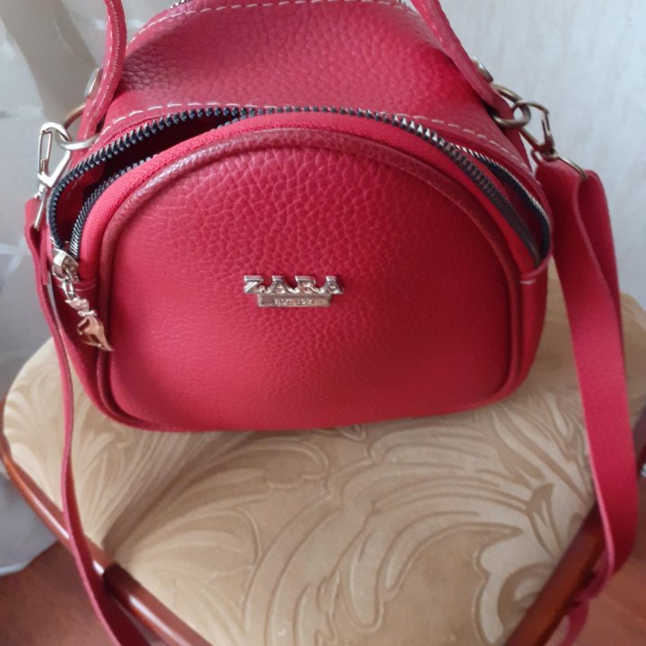 Сумка красная