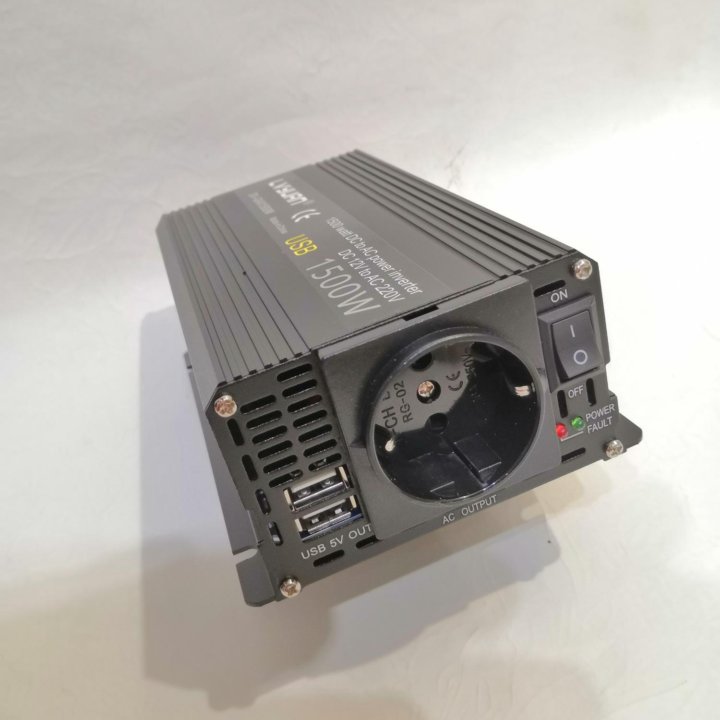 Розетка 220в в машине. Преобразователь напряжения