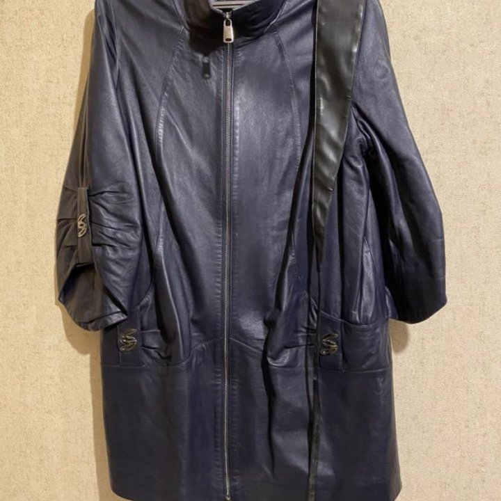 Кожаный плащ
