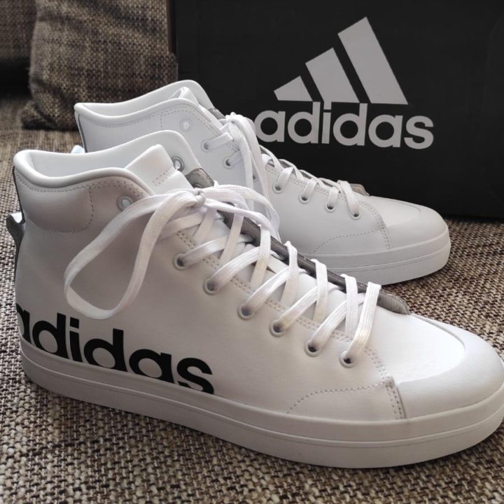 кросовки adidas