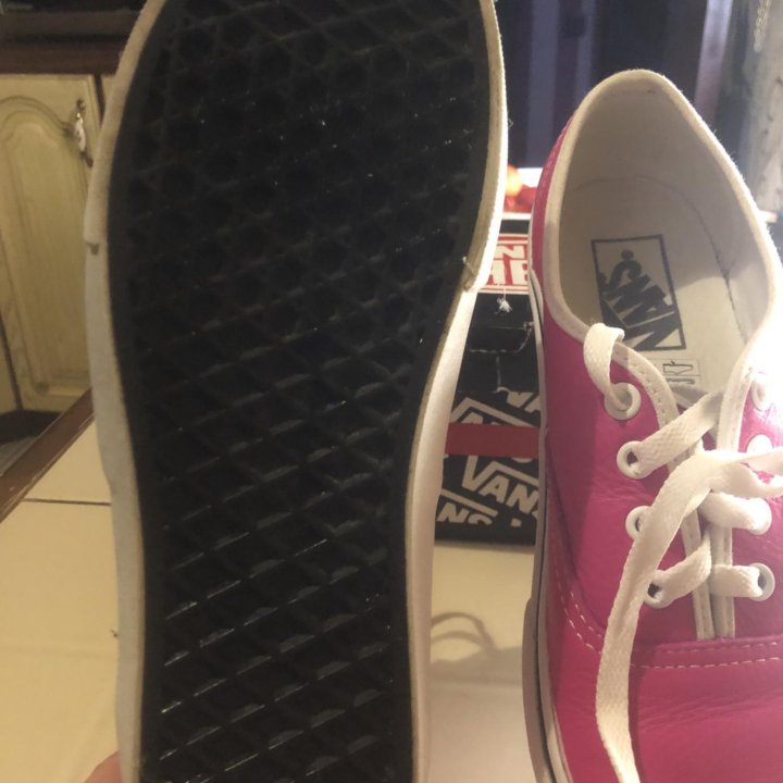 Кеды кожаные Vans