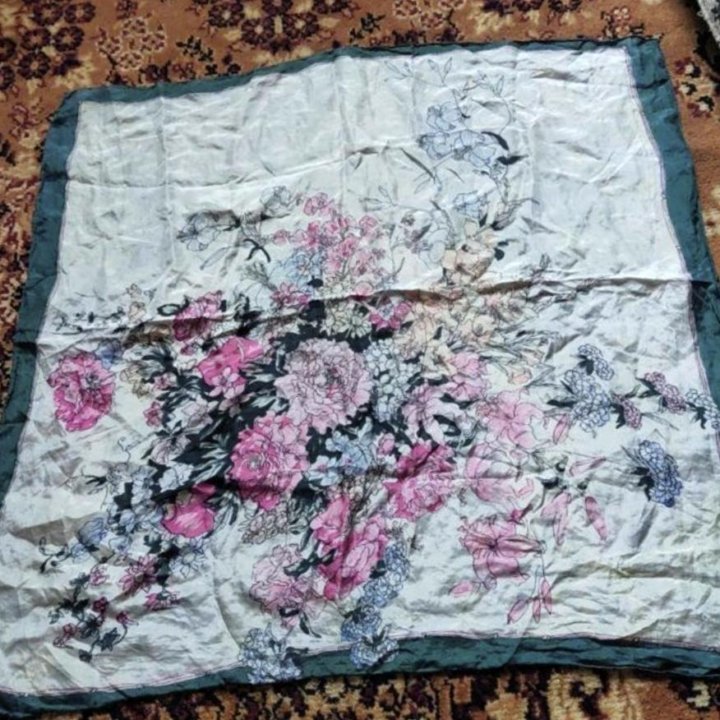 Шелковый платок