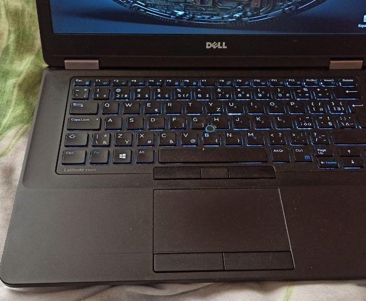 DELL Latitude E5470