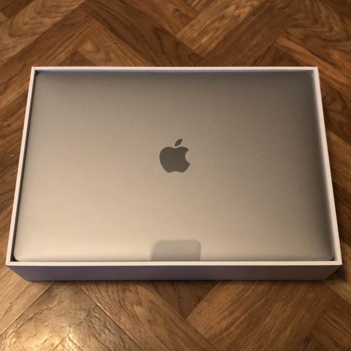 MacBook Air M1 Space Gray 8GB/256GB, новый