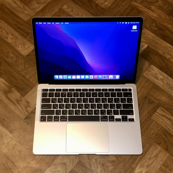 MacBook Air M1 Silver 8GB/256GB, 32 цикла