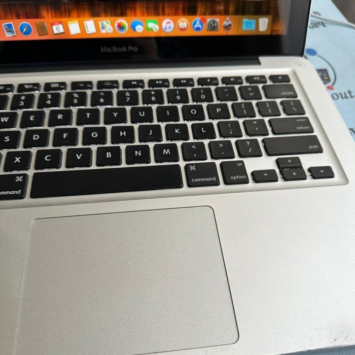 MacBook Pro 13 2011, 256gb SSD, CORE I5 2.3ghz/4gb