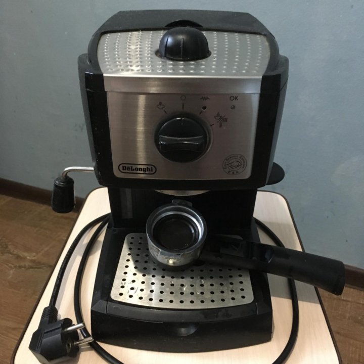 Кофеварка рожковая delonghi ec155