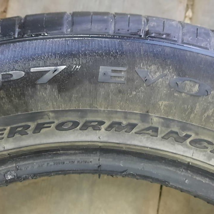 Летние шины Pirelli P7 EVO Performance 215/60 R17