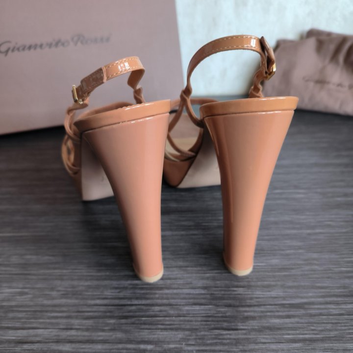 Босоножки 37 Gianvito Rossi