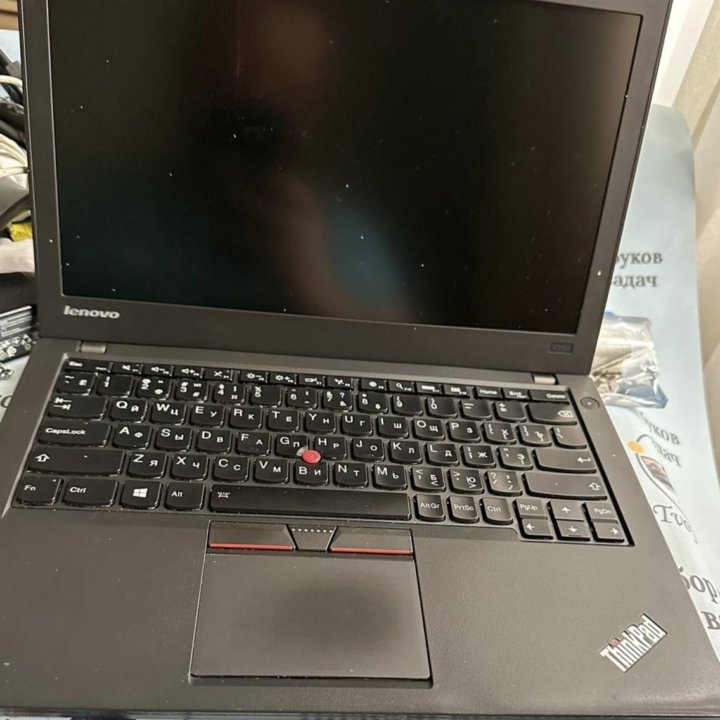 Lenovo x250 CORE I5 5200/256gb SSD/4gb ram (8gb)/