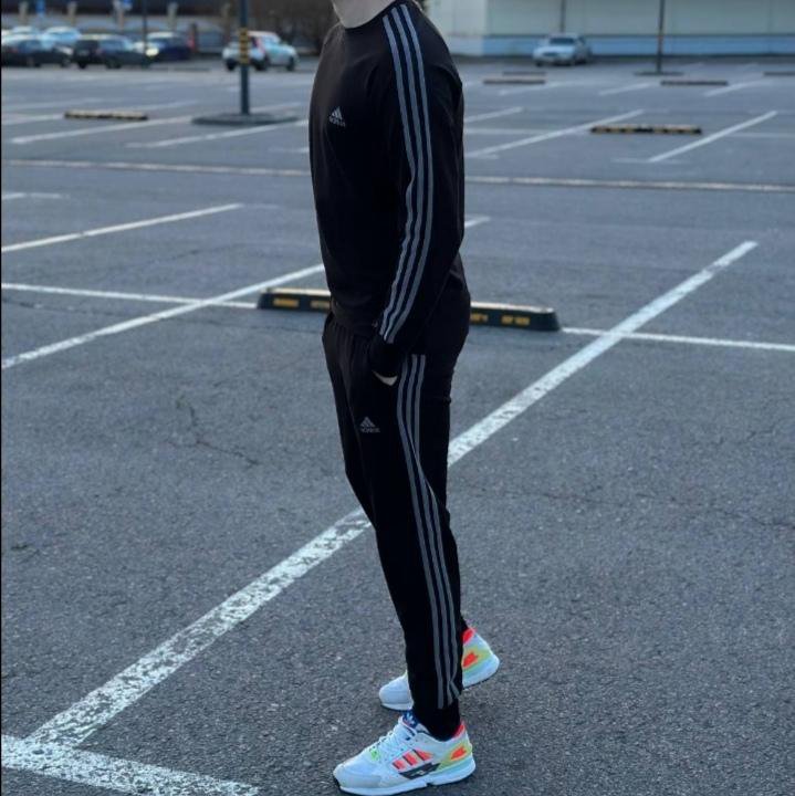 Спортивный костюм Adidas