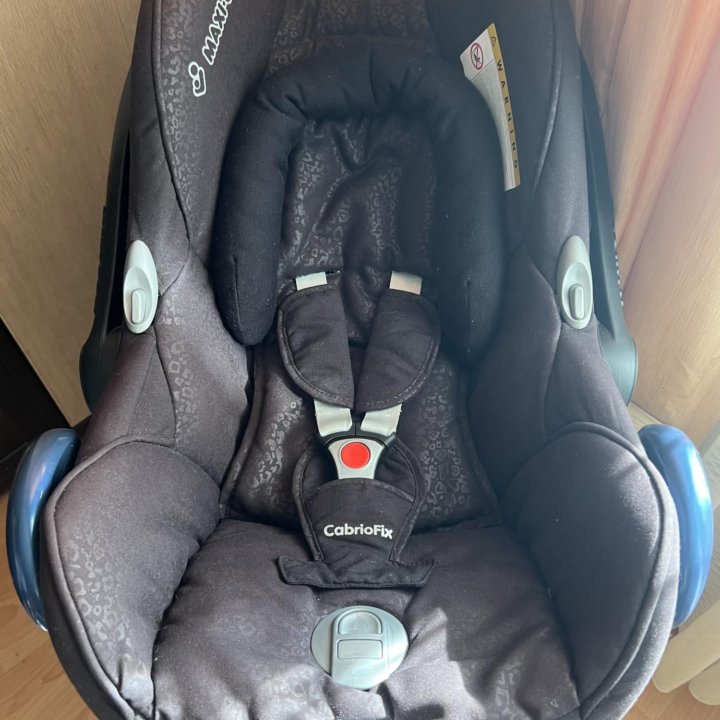 Автолюлька Maxi Cosy Cabriofix 0+