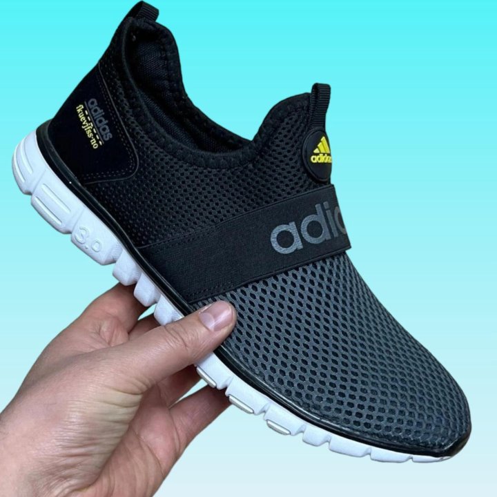 Кроссовки Adidas, сетка. Размеры 41,43,46