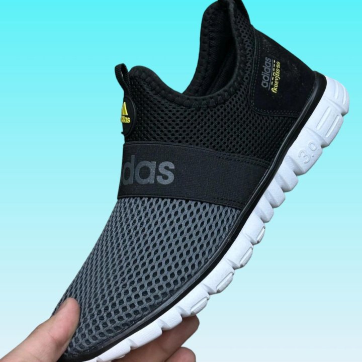 Кроссовки Adidas, сетка. Размеры 41,43,46