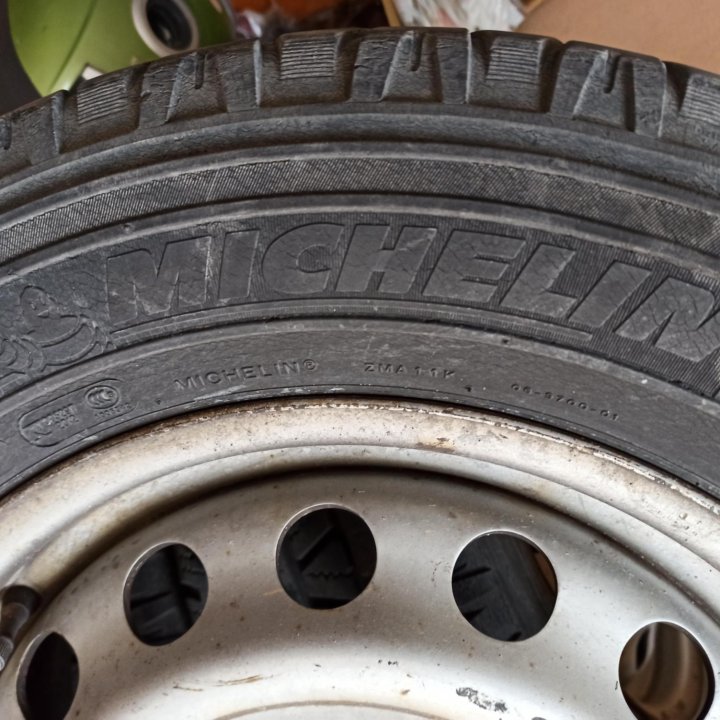 Шыны MICHELIN 215/65/16xl