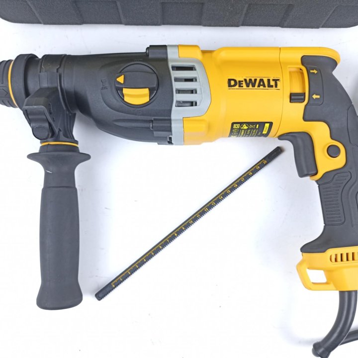 Перфоратор сетевой Dewalt