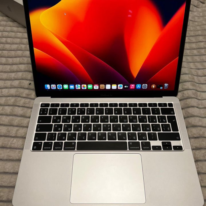 Macbook Air 13 2021 256 m1 16gb silver