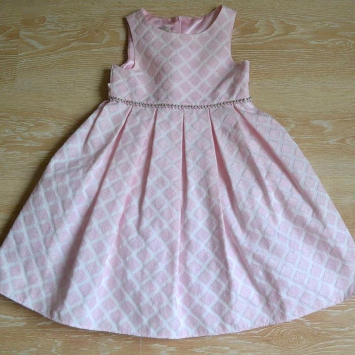 Платье нарядное