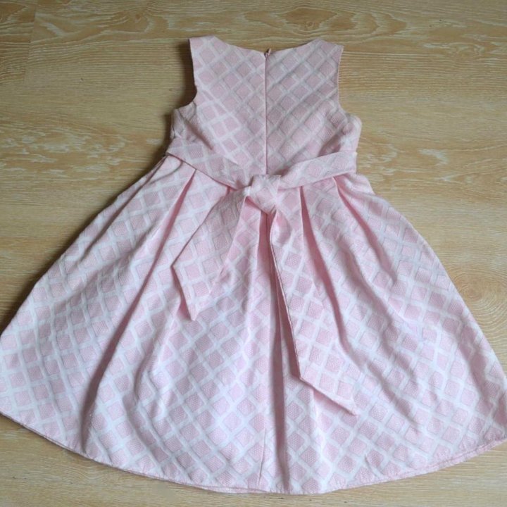 Платье нарядное