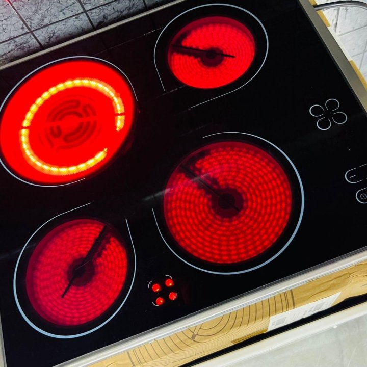 Варочная панель Ariston