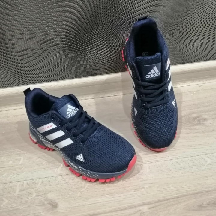 Новые кроссовки Adidas р.с 37 по 44