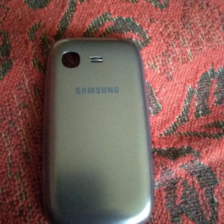 Мобильный телефон Samsung GT-S5310L