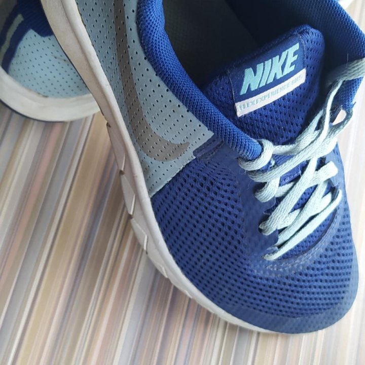 Кроссовки Nike 23,5 см (EUR 36,5)