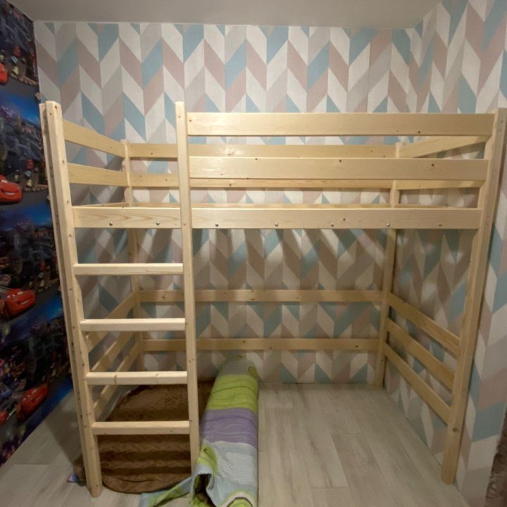 Кровать чердак деревянная