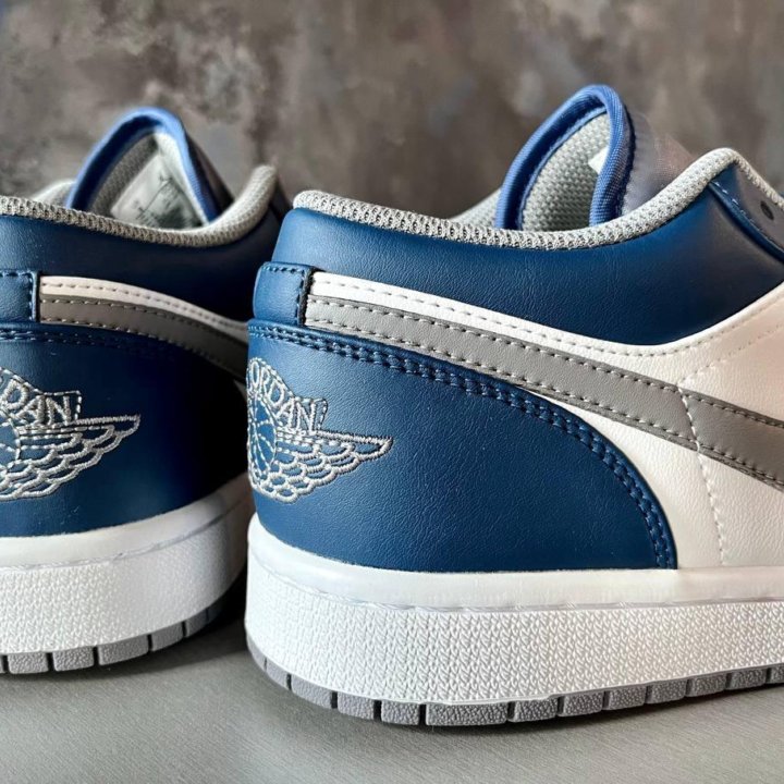 Кроссовки Nike Air Jordan 1 Low 