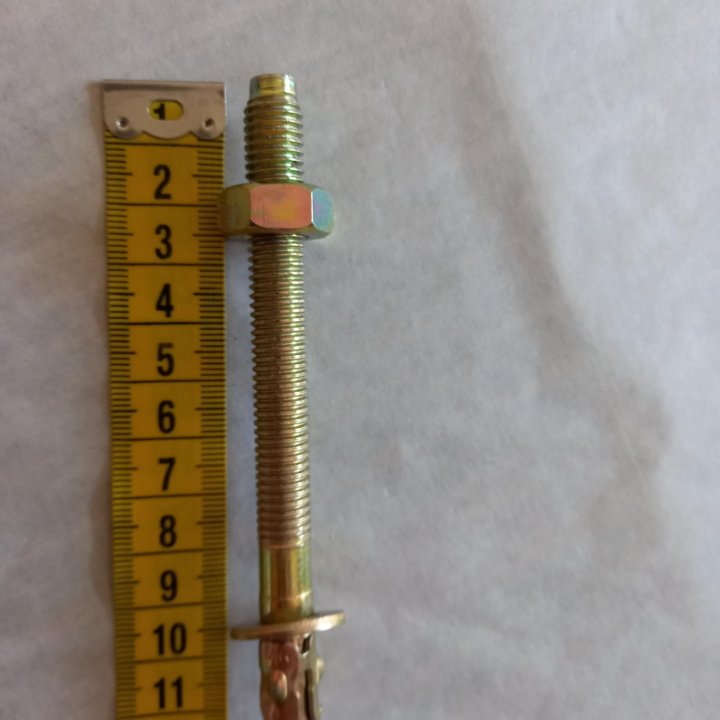 Анкерный болт