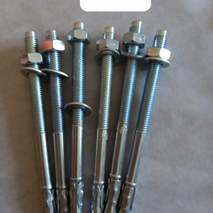 Анкерный болт