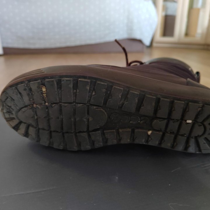 Ботинки демисезонные Ecco , б/у