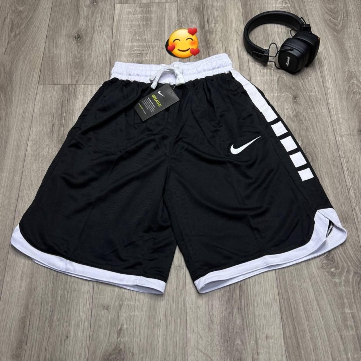 Шорты Nike