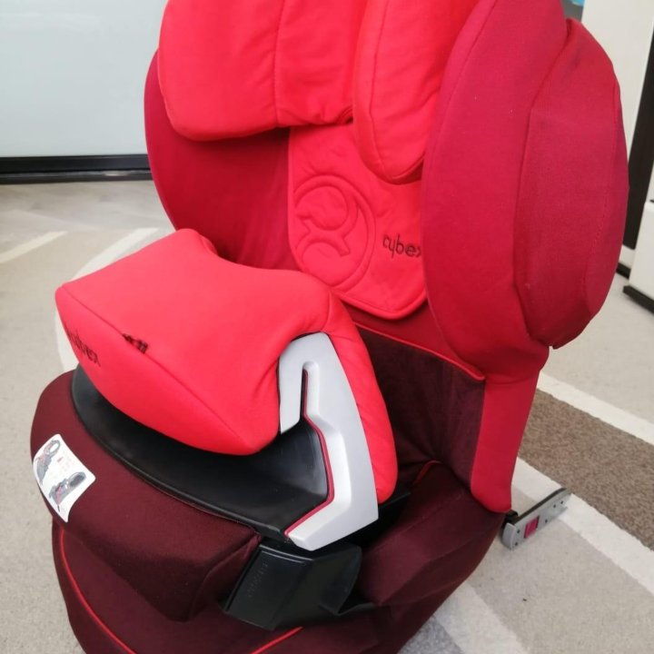 Детское кресло Cybex 9-18 кг. JUNO-FIX