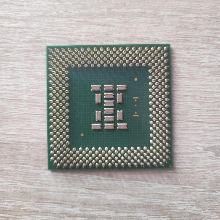 Pentium III 667/256/133/1.7v