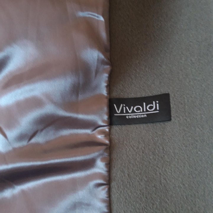Женское пальто Vivaldi размер S/M