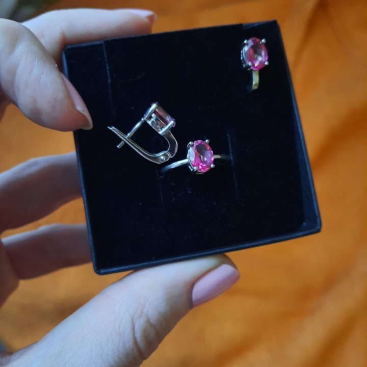 Комплект с топазами