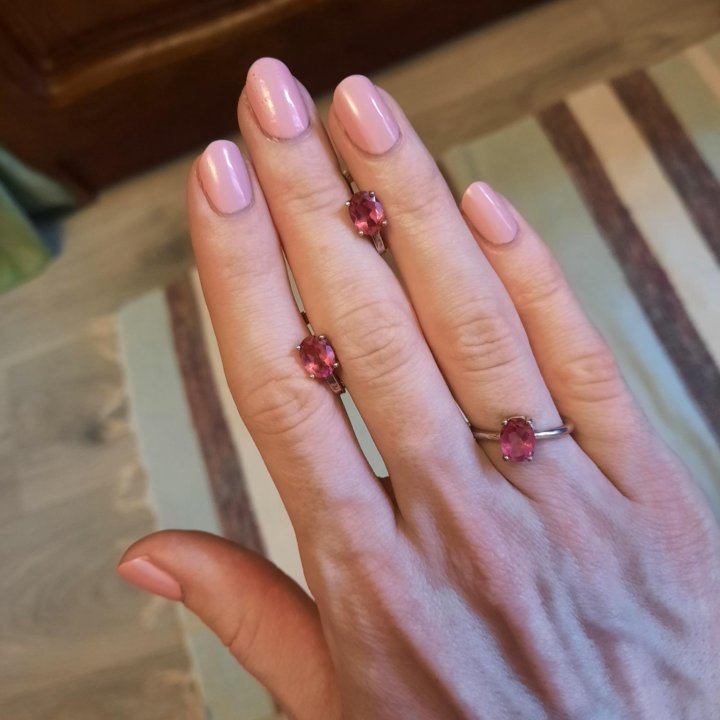 Комплект с топазами