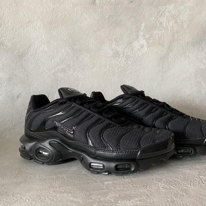 Кроссовки NIKE AIR MAX TN PLUS