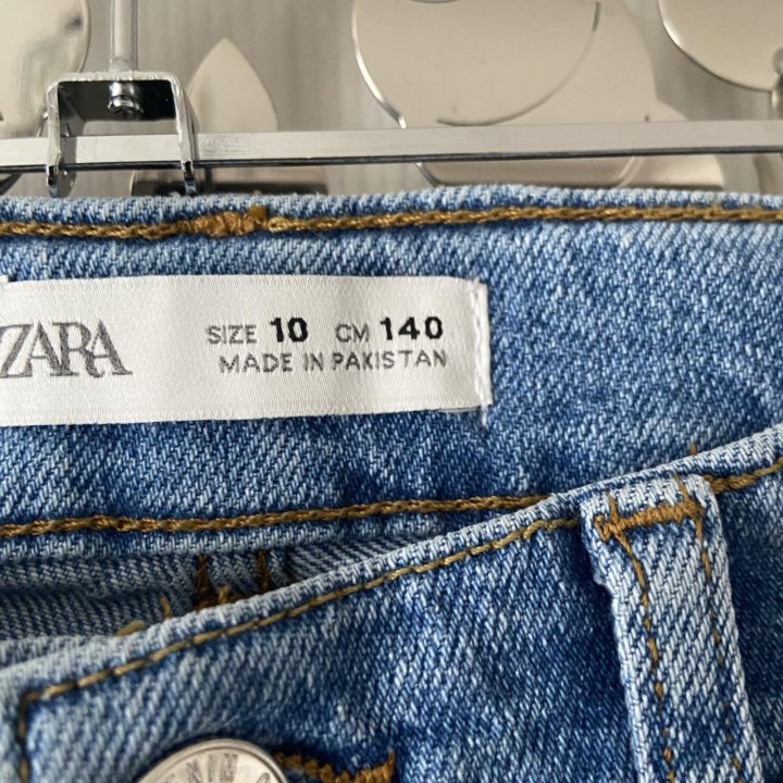 Джинсы Zara 10 лет на 8/10