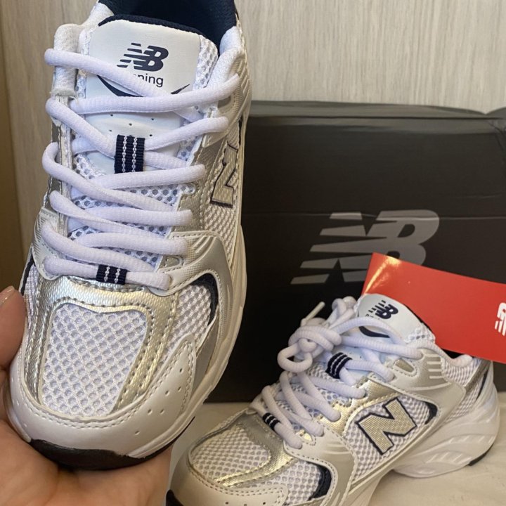 Кроссовки New Balance 530