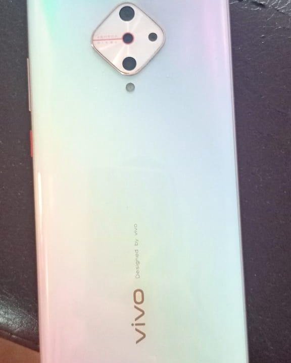 Vivo v1920 v17