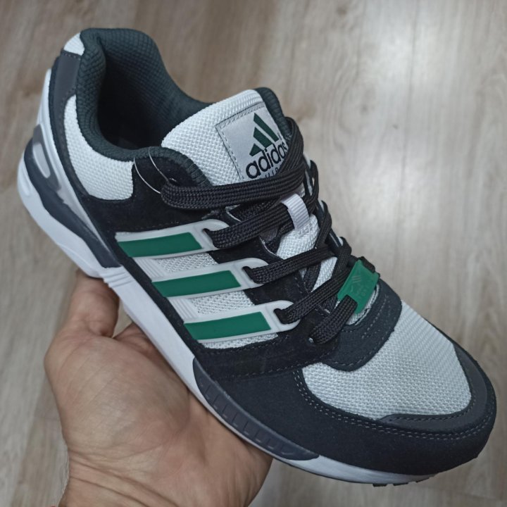 Кроссовки adidas torsion